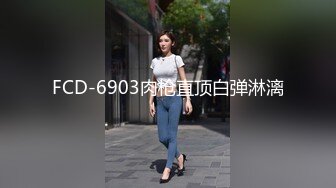 巨乳女神爆乳输出，无毛小穴，干干净净抽插，爽得美女嗷嗷叫！