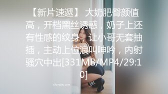 一脸骚样女仆装极品颜值美女，脱下丁字裤咬在嘴里