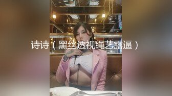 【新片速遞】双飞高潮痴女，这两个母狗是真骚啊，全程露脸让小哥各种爆草蹂躏，淫声荡语一起舔鸡巴，连草带抠玩的好刺激[431MB/MP4/01:01:06]