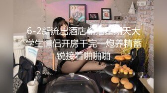 [MP4/ 865M]&nbsp;&nbsp;哺乳期短发风骚美少妇，两个大奶子涨奶，挤了一杯乳汁，撩起皮短裙自慰，道具假屌抽插骚穴