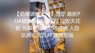 KTV内的淫乱现场，一起玩弄坐台小姐她唱歌小哥吃奶子，扒光了让小姐口交深喉，后入激情爆草浪荡呻吟