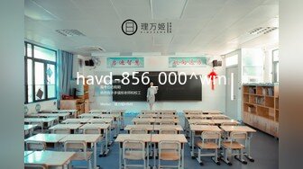 [MP4/ 383M] 很OK的小女人全程露脸撩骚狼友，听指挥去玩弄哥哥的大鸡巴，冲洗干净舔鸡巴舔蛋