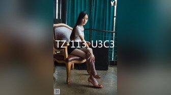 TWTP803校园附近一家商超店厕所偷拍好多青春靓丽女学生换卫生巾换衣服1